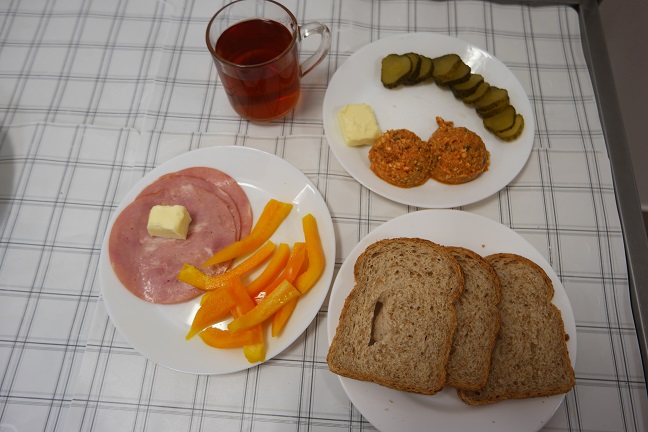Śniadanie- dieta z ograniczenie łatwo przyswajalnych węglowodanów
