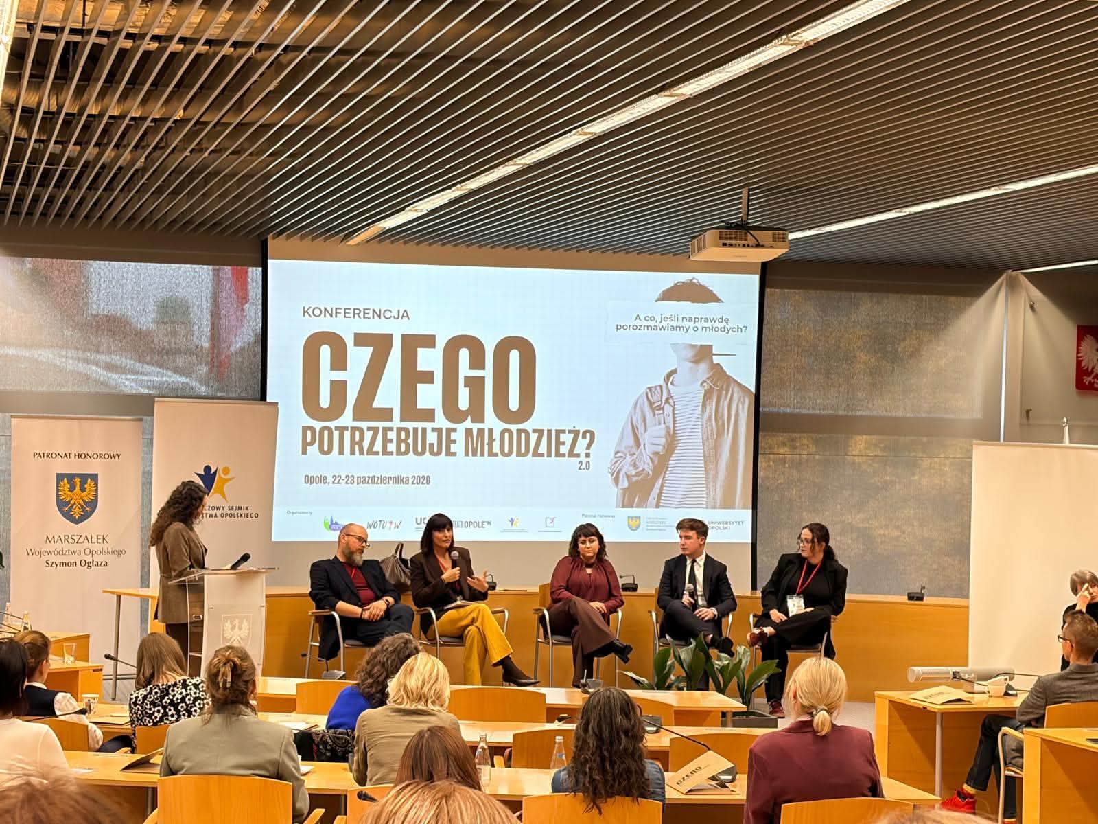 Konferencja: Czego potrzebuje młodzież 2.0? 